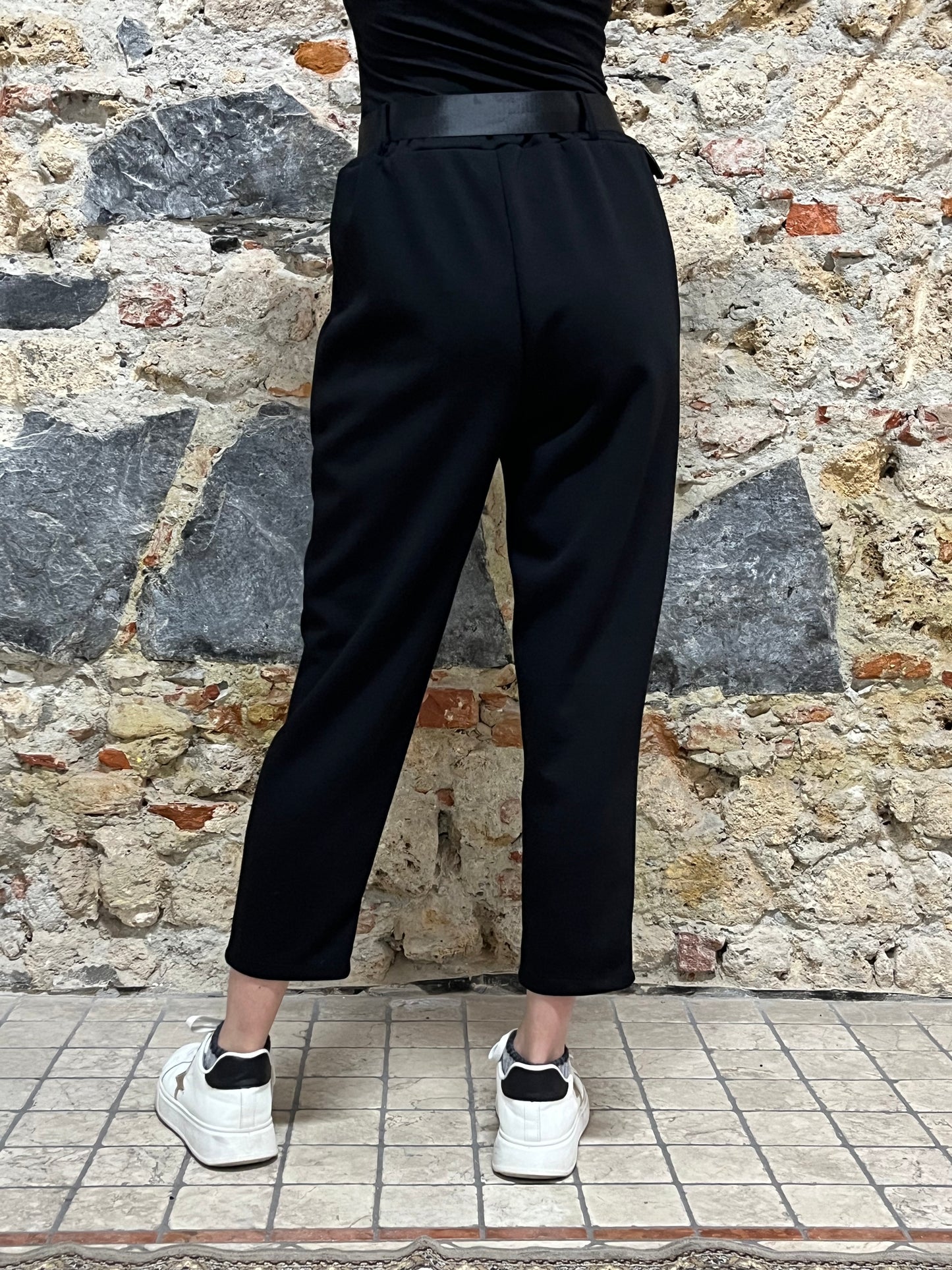 Pantalone Essential Chic