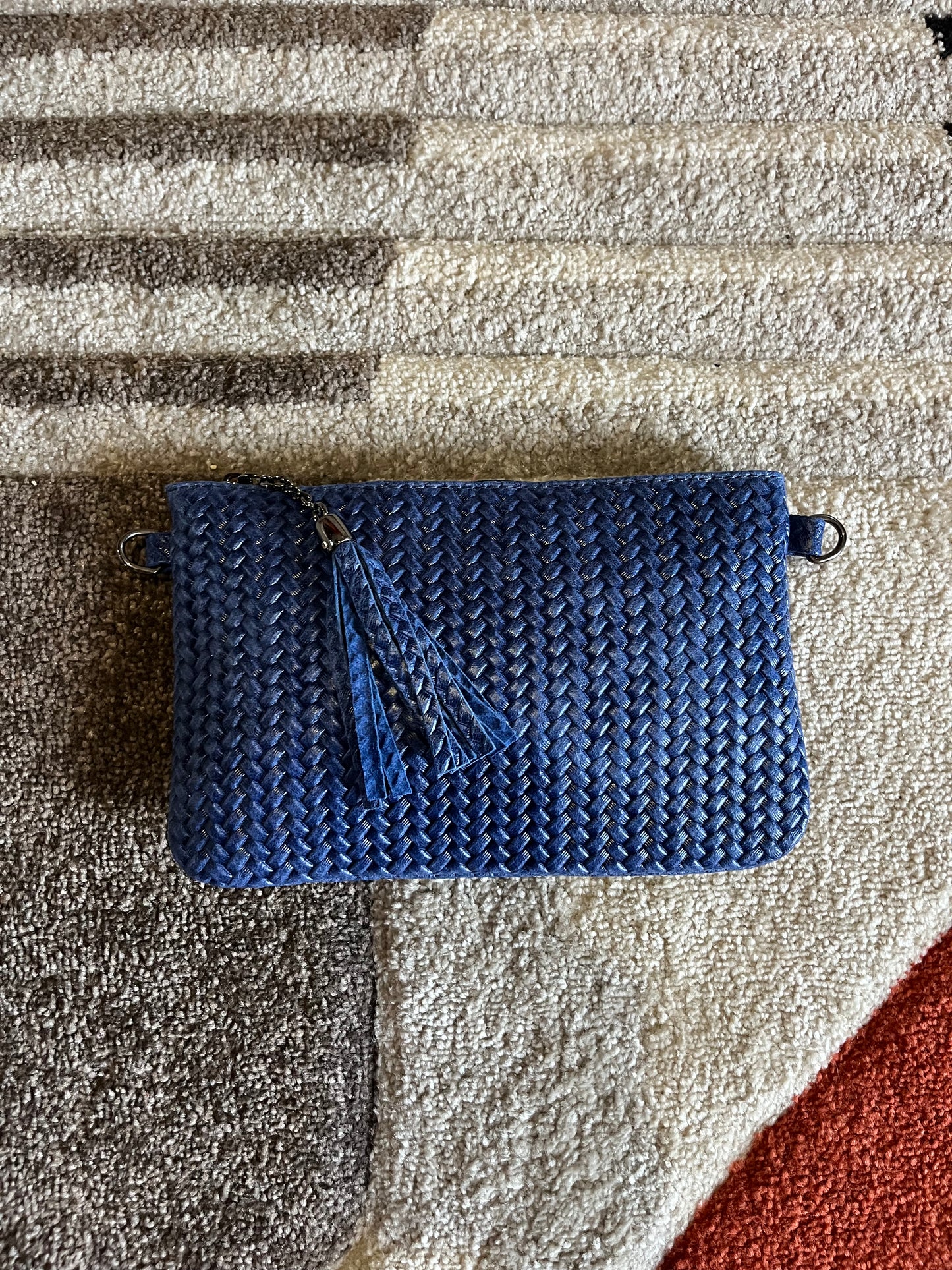 Borsa Nora
