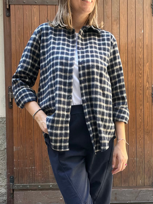 Camicia Over a Quadri