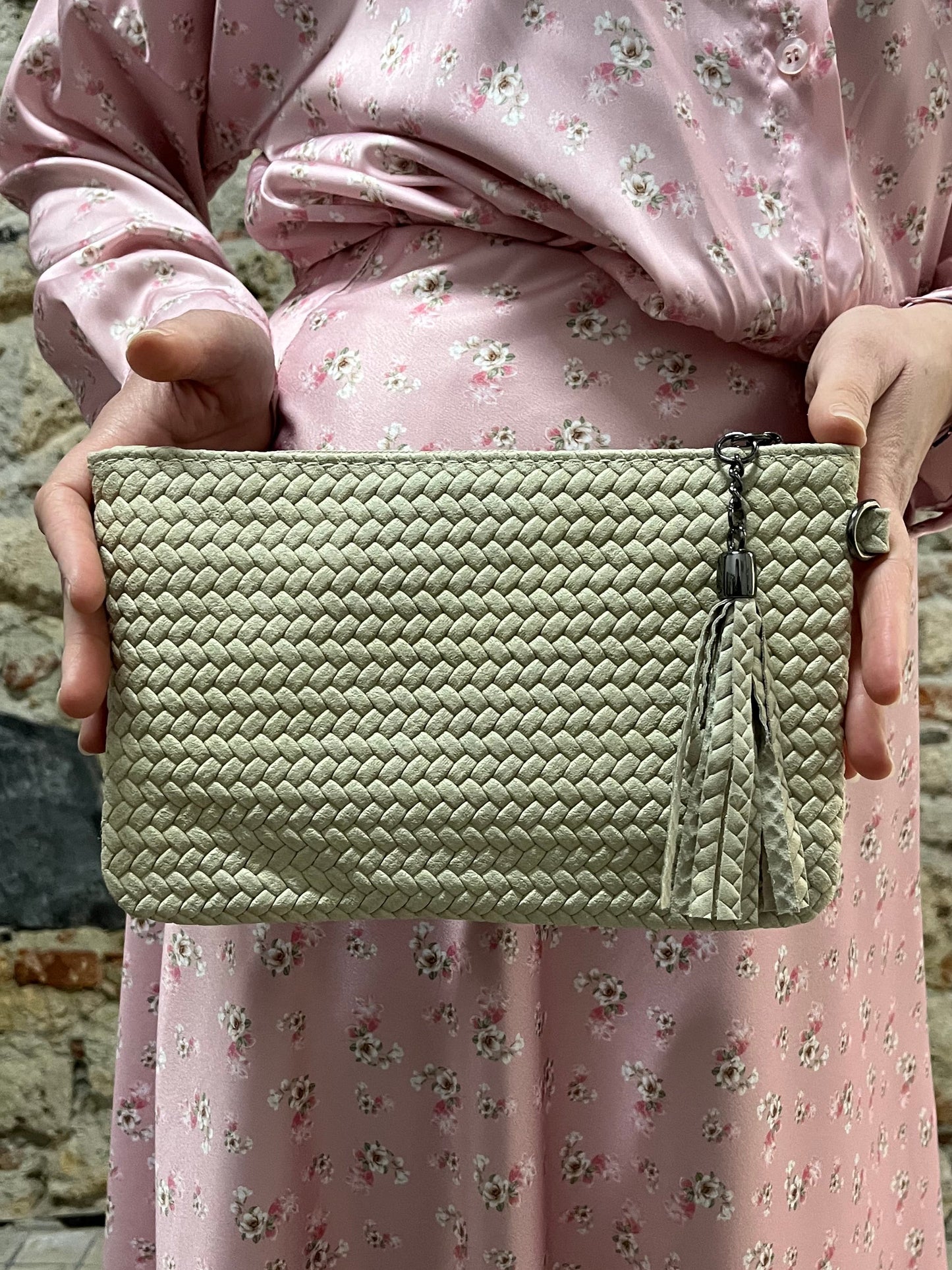 Borsa Nora